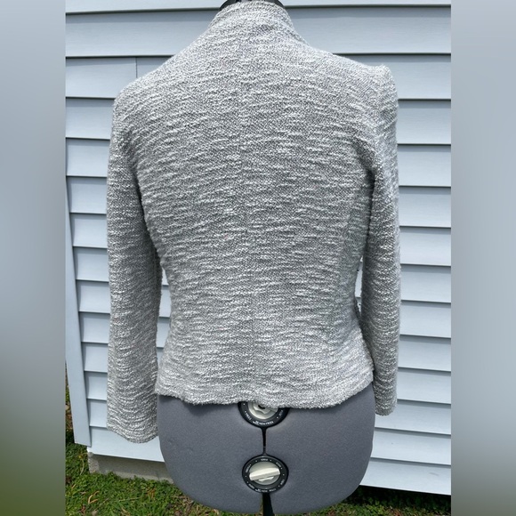 Women's Gray Textured Blazer - Picture 2 of 3